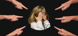 Home Vrouw treedt een nieuw tijdperk van zelfzorg in met professionele therapieondersteuning tegen angstklachten